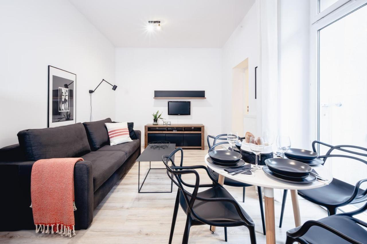 Apartamenty Pamiatkowa 11, 2 Rooms, Self Check In 24H Познан Екстериор снимка