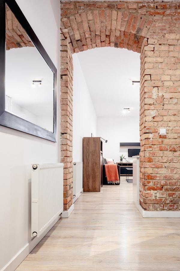 Apartamenty Pamiatkowa 11, 2 Rooms, Self Check In 24H Познан Екстериор снимка