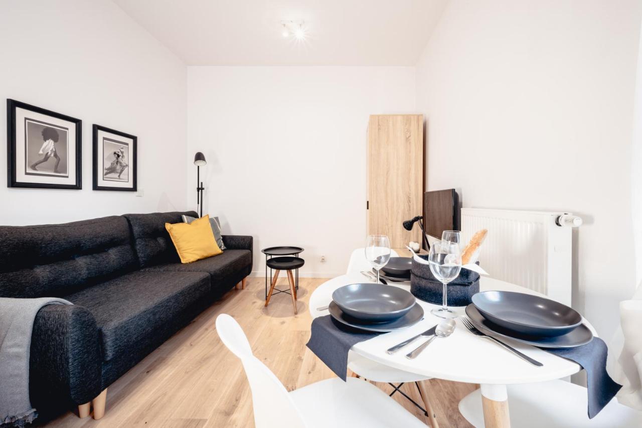 Apartamenty Pamiatkowa 11, 2 Rooms, Self Check In 24H Познан Екстериор снимка