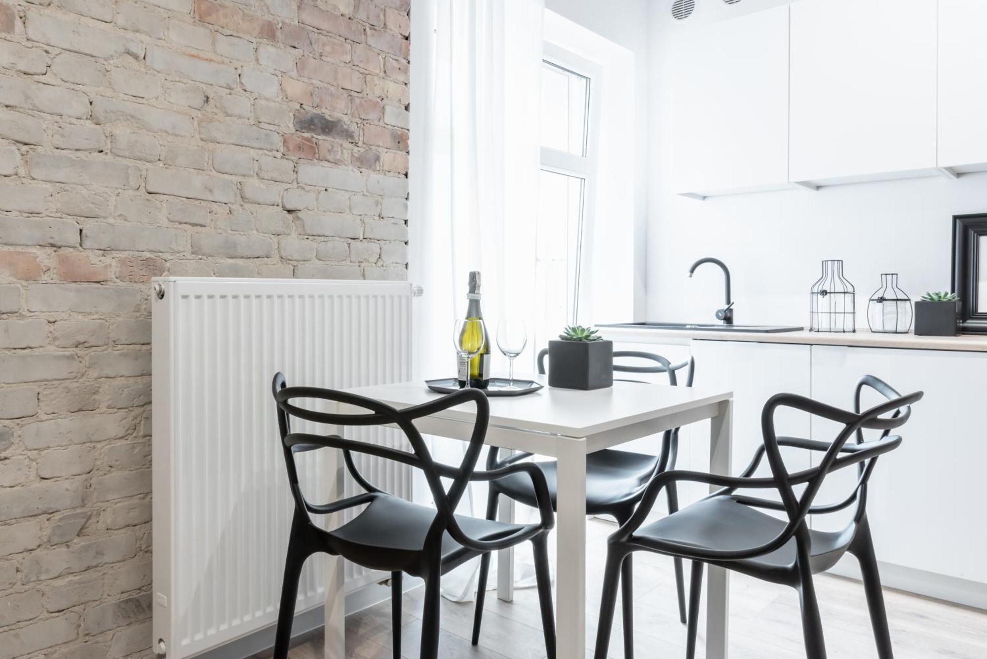 Apartamenty Pamiatkowa 11, 2 Rooms, Self Check In 24H Познан Екстериор снимка