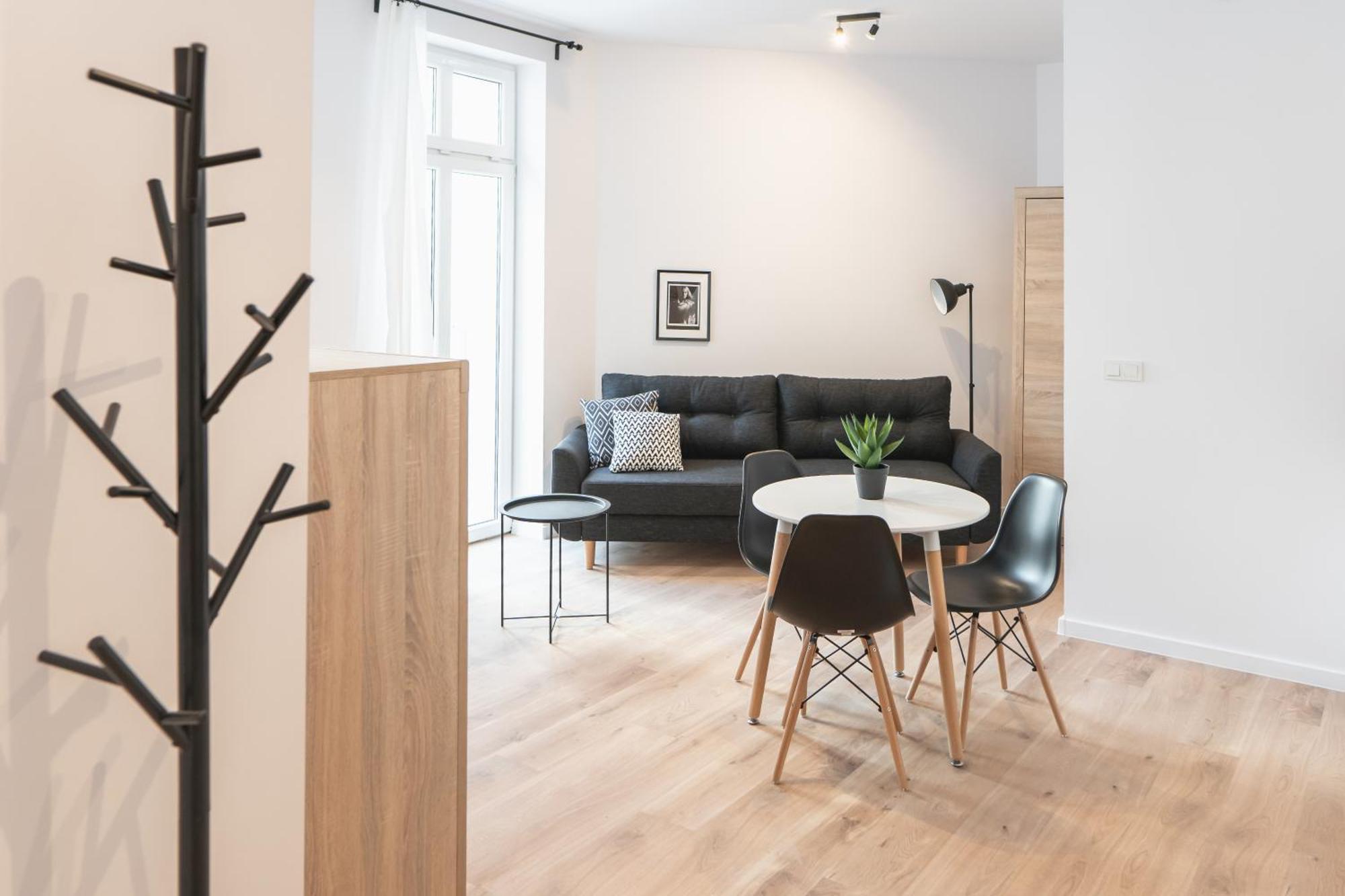 Apartamenty Pamiatkowa 11, 2 Rooms, Self Check In 24H Познан Екстериор снимка
