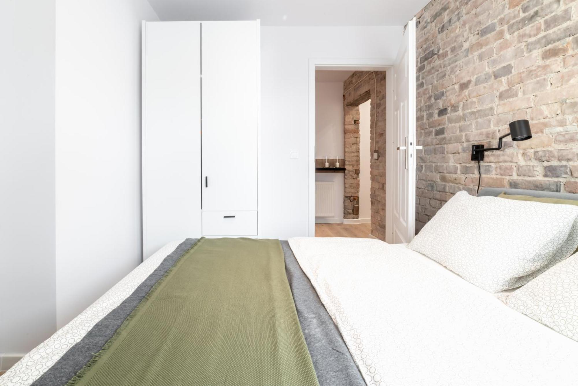 Apartamenty Pamiatkowa 11, 2 Rooms, Self Check In 24H Познан Екстериор снимка